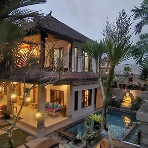 Mangku In Ricefield Ubud (Bali)
